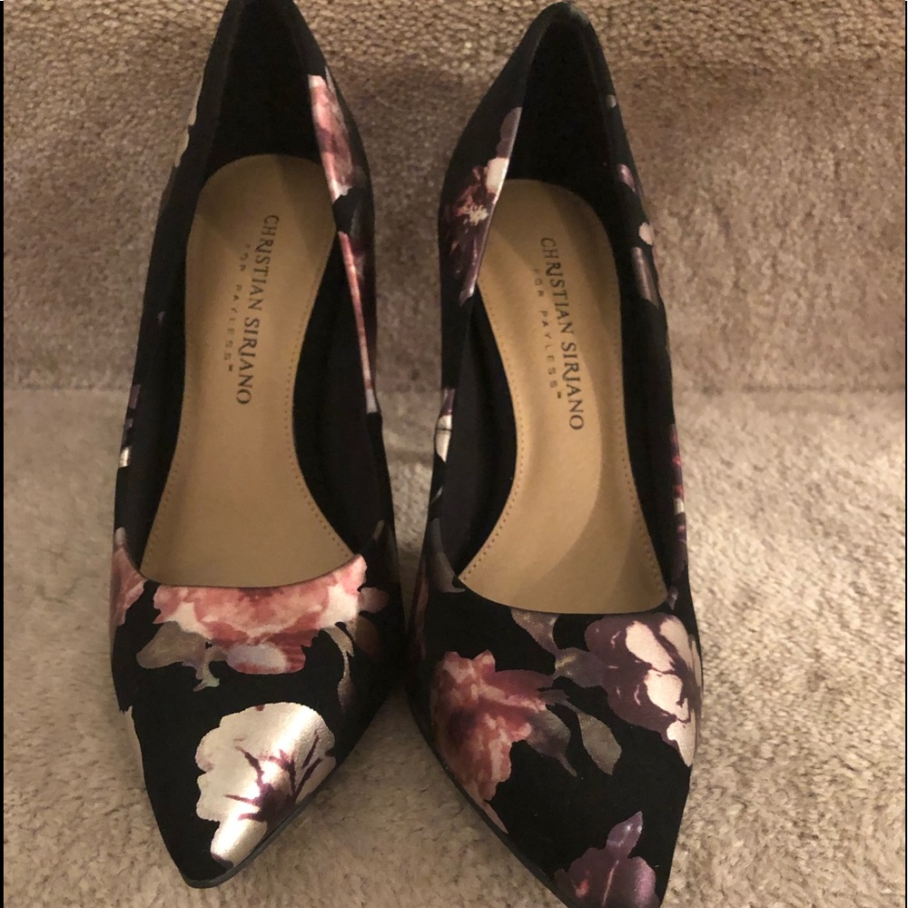 Black high heels with pink flowers